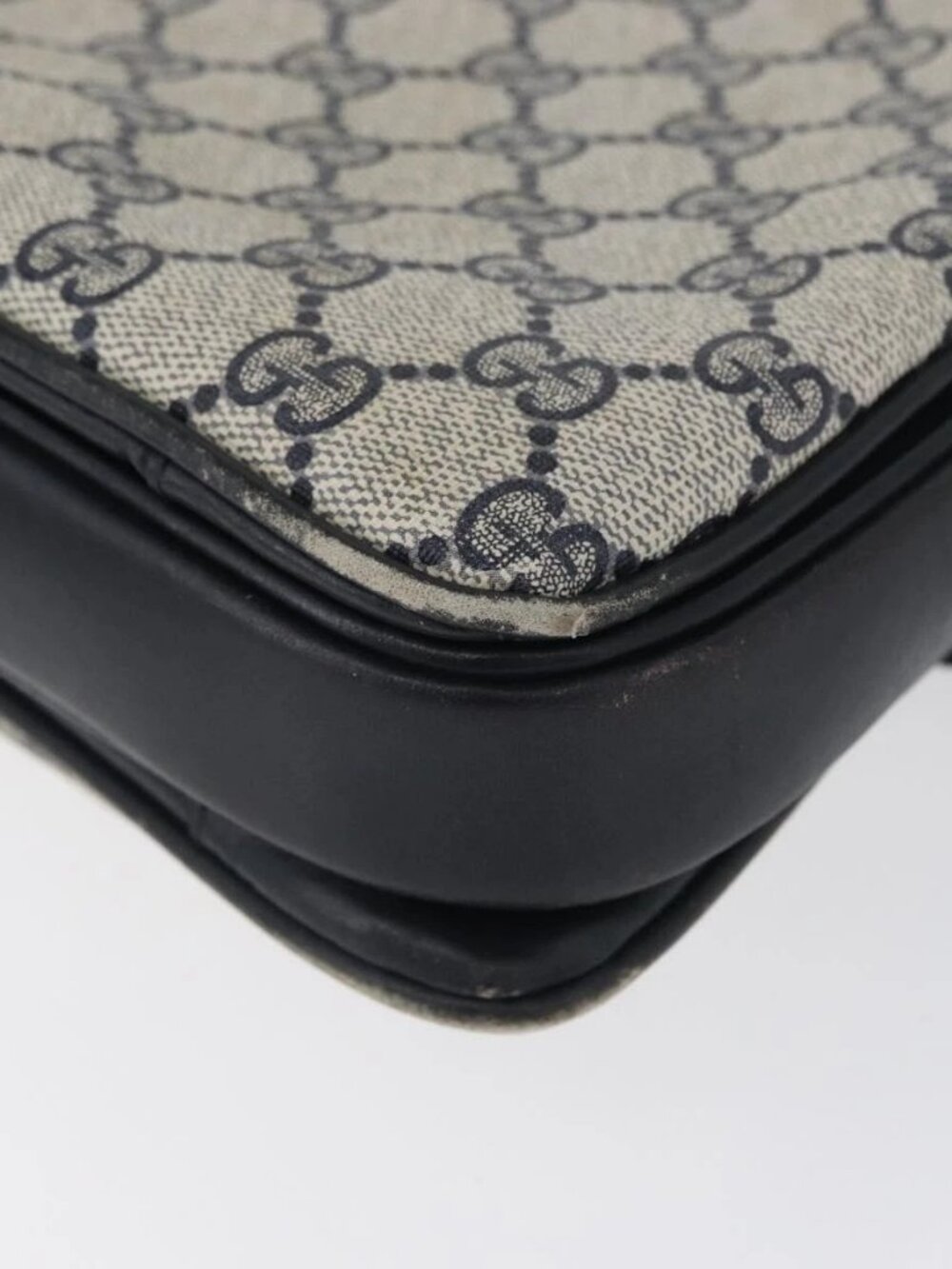 GUCCI GG Supreme Shoulder Bag PVC Navy Gold - Picture 5 of 16